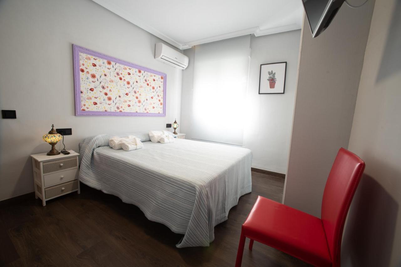 Del Arzobispo Lägenhet Plasencia Exteriör bild